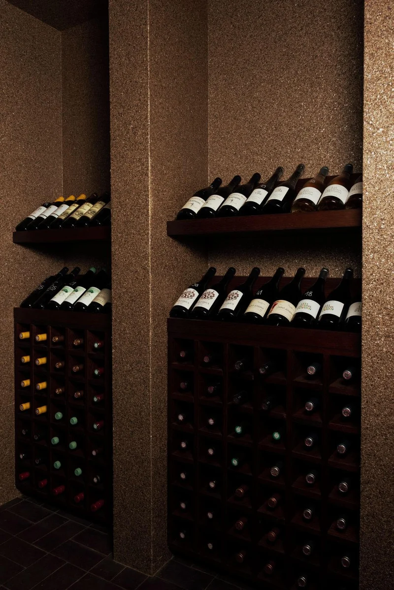 Sélection de vins du monde à La Cave de Babi, proche des Halles